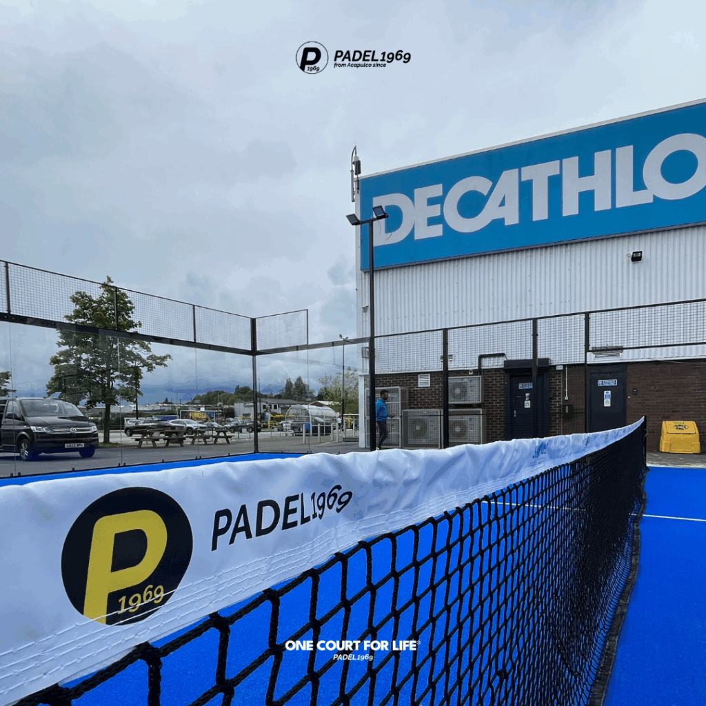 Pop Up Padel courts at Decathlon by PADEL1969